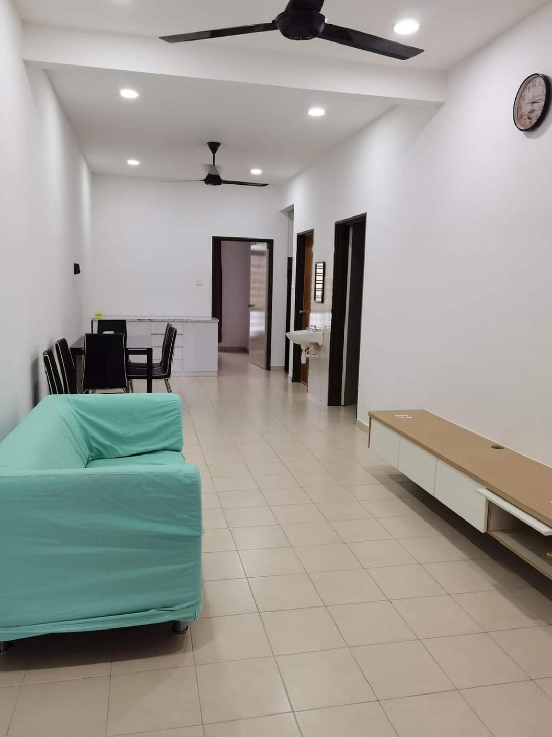 Infinity Homestay Bandar Cemerlang Ulu Tiram Extérieur photo